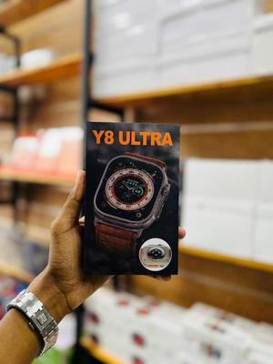 Y8 Ultra Smart Watch